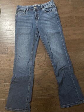 Maurices Women's Medium Blue Flare Jeans
